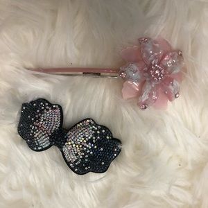Sparkly blue bow gemstone & pink floral hair clip